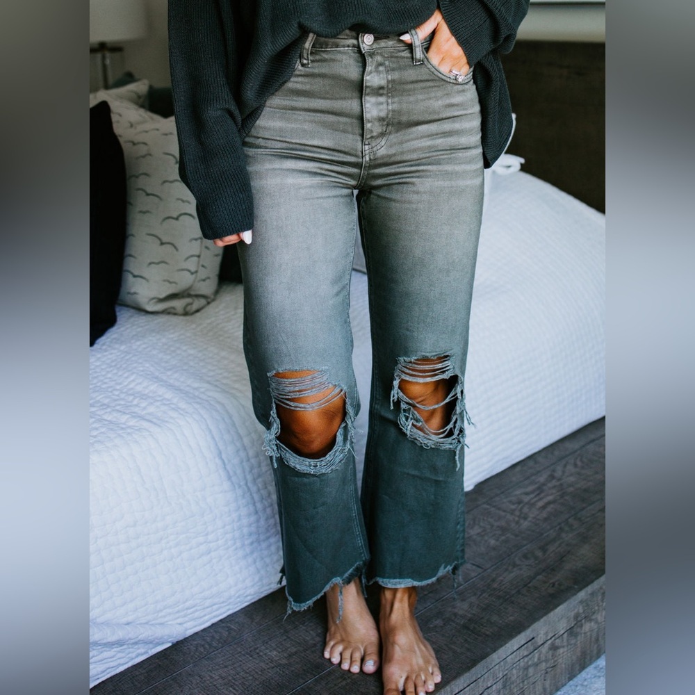 Vervet Jozie Crop Flare Jean